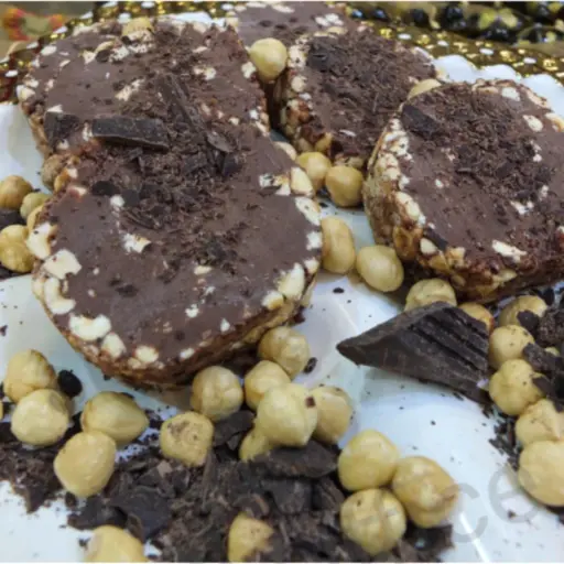 بوظة شوكولا بندق - كيلو